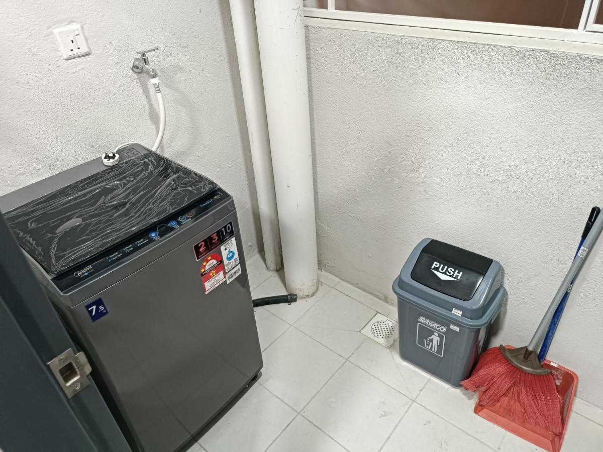 Aisy Homestay Putrajaya Cyberjaya Klia Kampung Dengkil Exterior foto